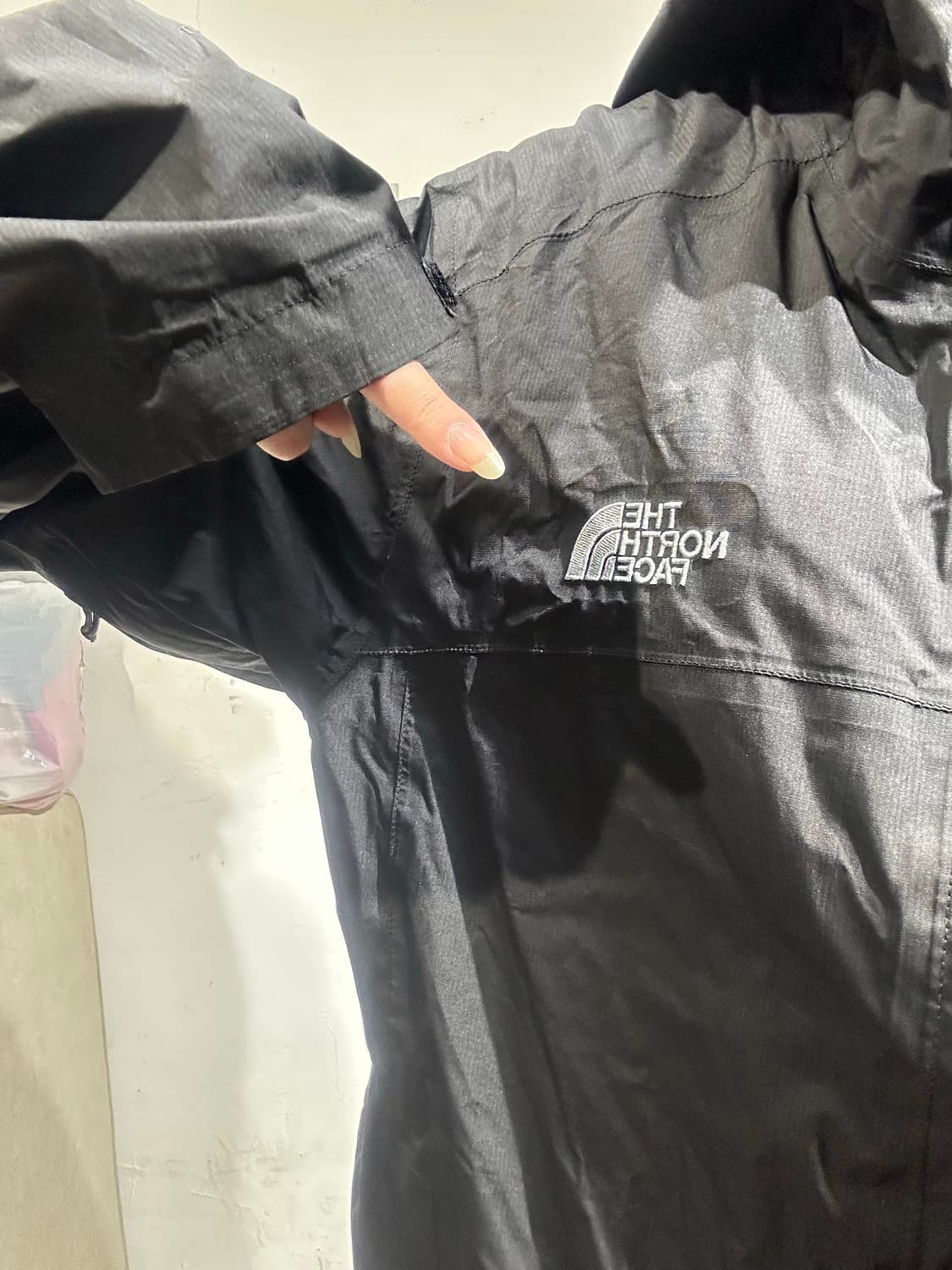 노스페이스 블랙 로고 오버핏 후드 바람막이 자켓 L 상품이미지4