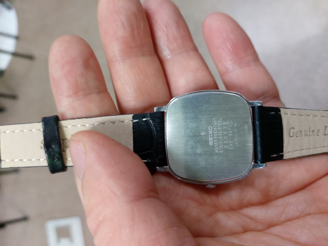 세이코 사각 쿼츠 가죽 시계 상품이미지3