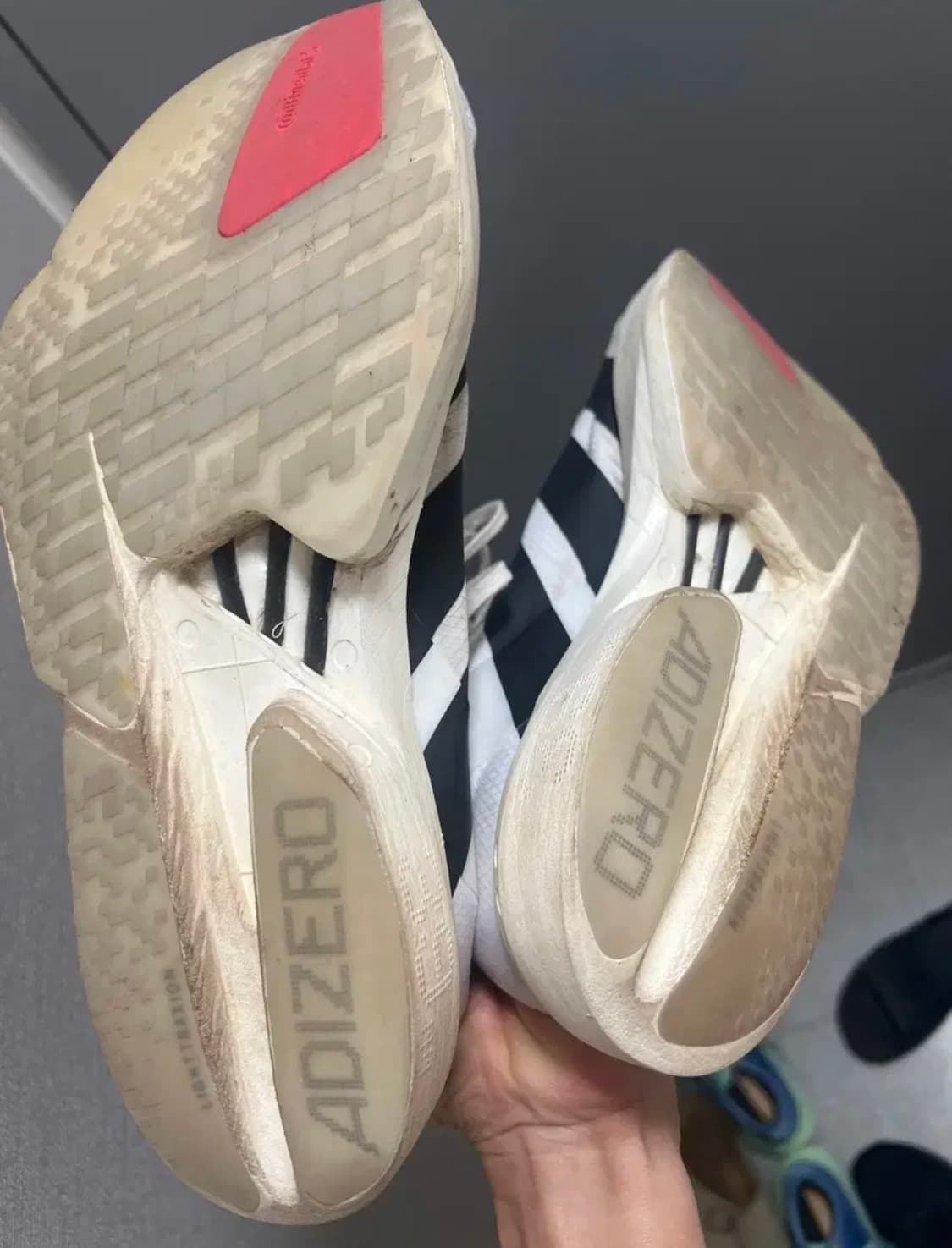 아디다스 아디제로 아디오스 프로 4 클라우드 화이트 러닝 카본화 상품이미지3