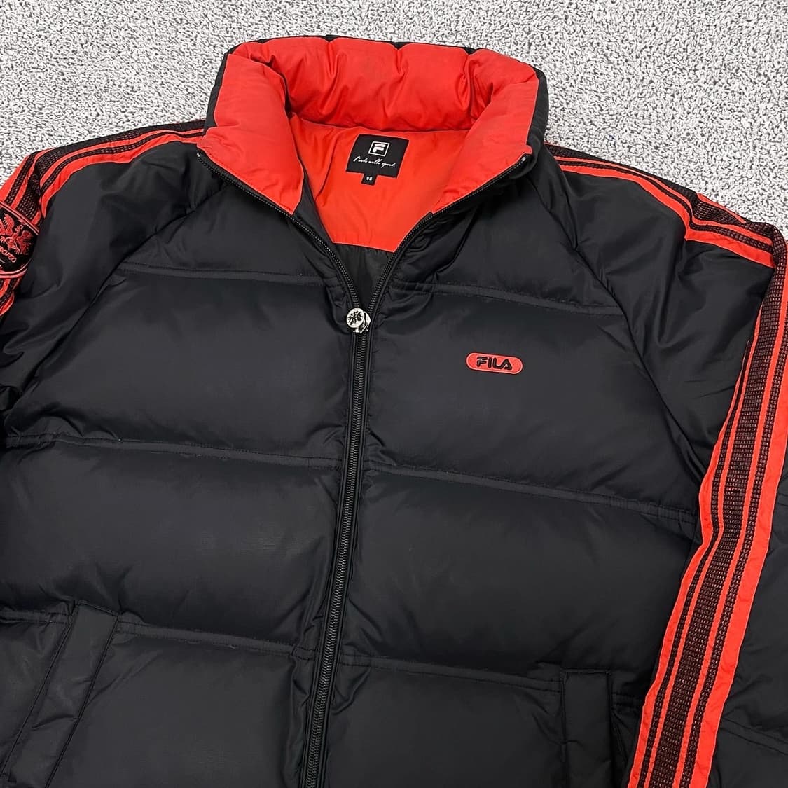 휠라 00s 사이드라인 덕다운 패딩 상품이미지3