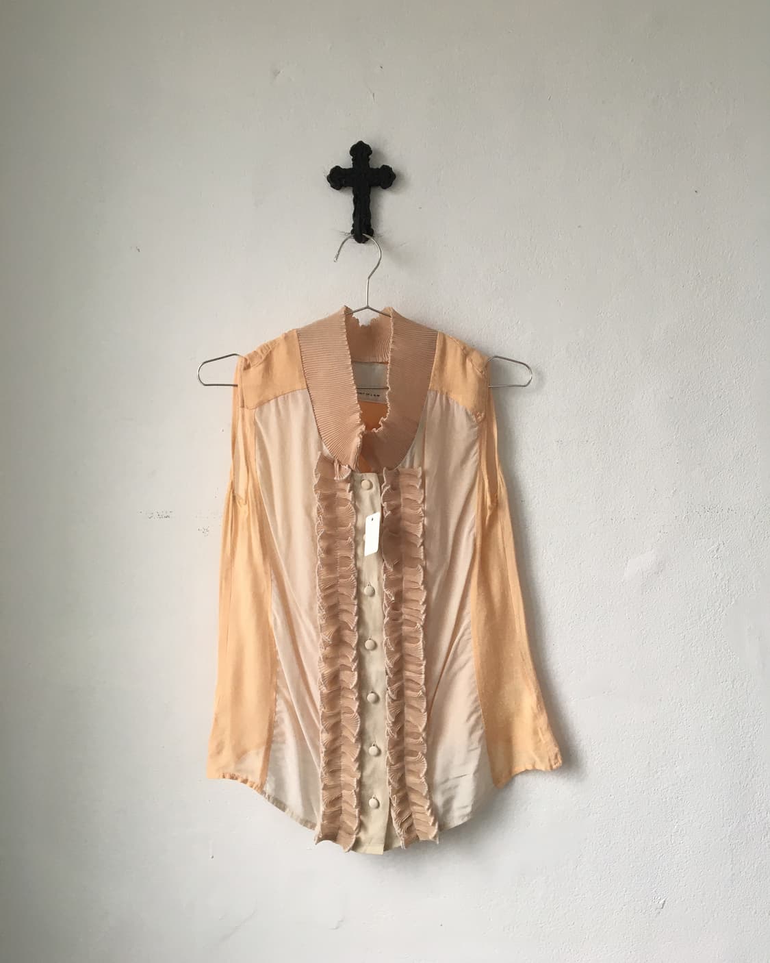 Frill point high neck sleeveless 상품이미지2