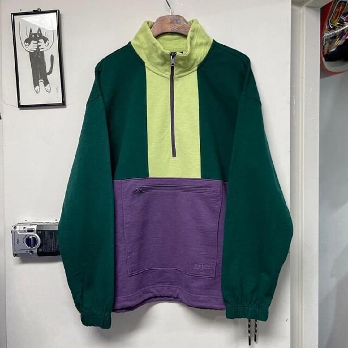 리바이스 레트로 포켓 반집업 맨투맨 (L)  상품이미지1