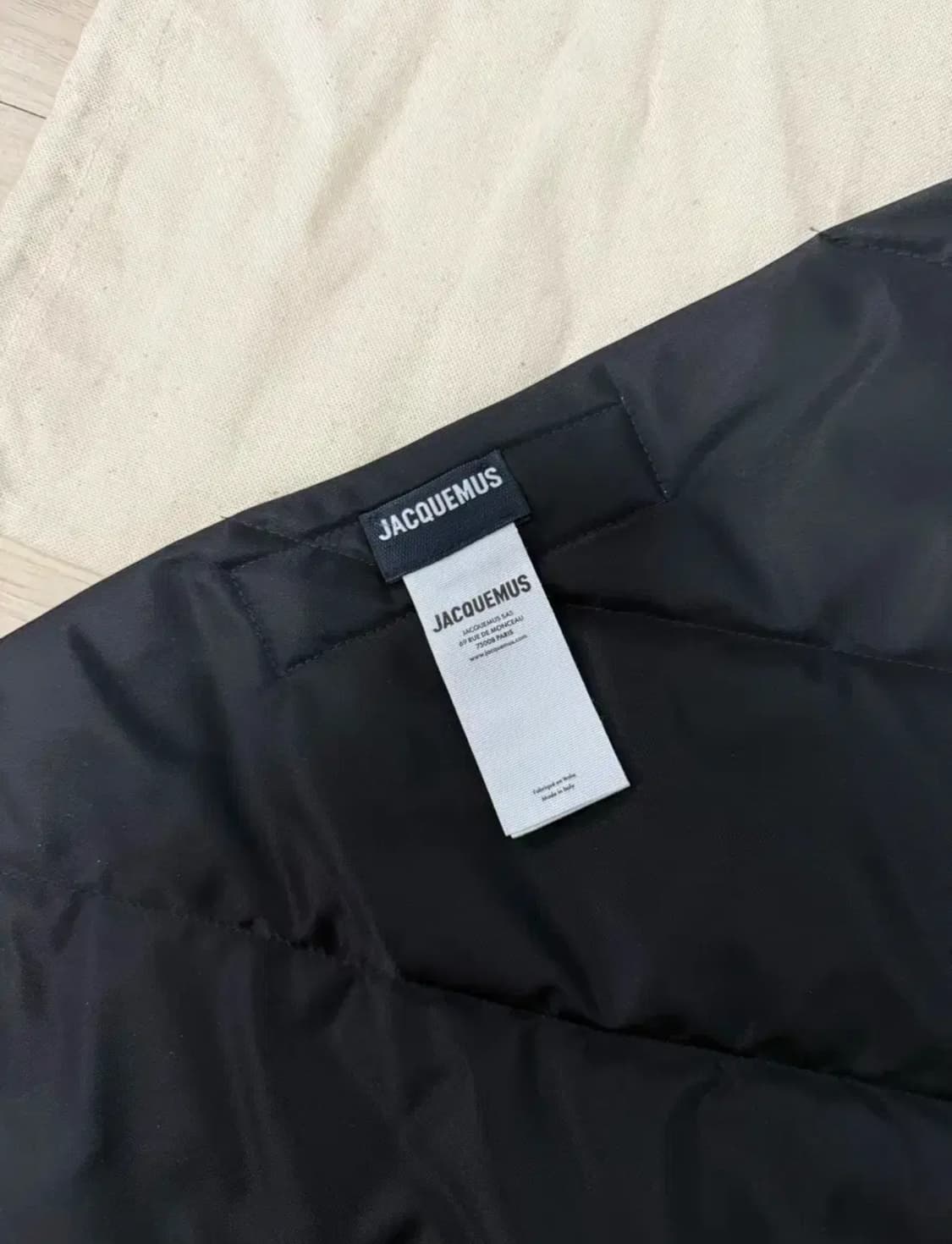 자크뮈스 르 반다나 카풀로 패디드 반다나 블랙 상품이미지2