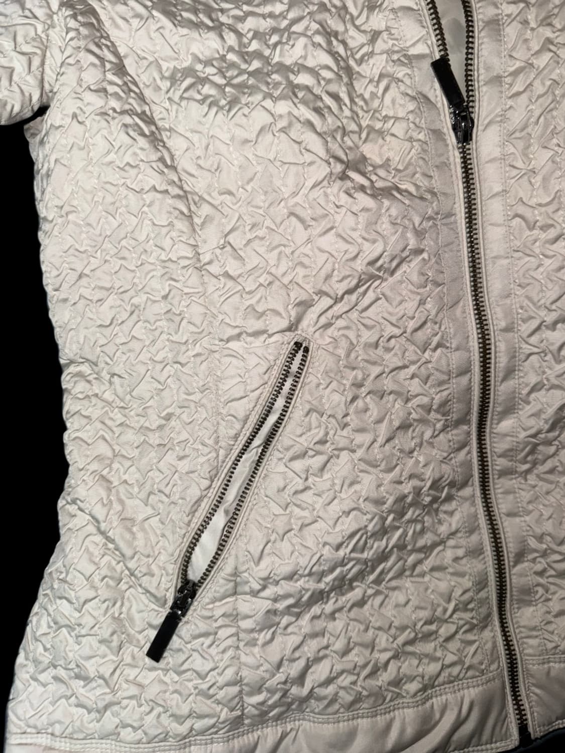 자라 빈티지 텍스처드 퀄팅 자켓 판매합니다 상품이미지3