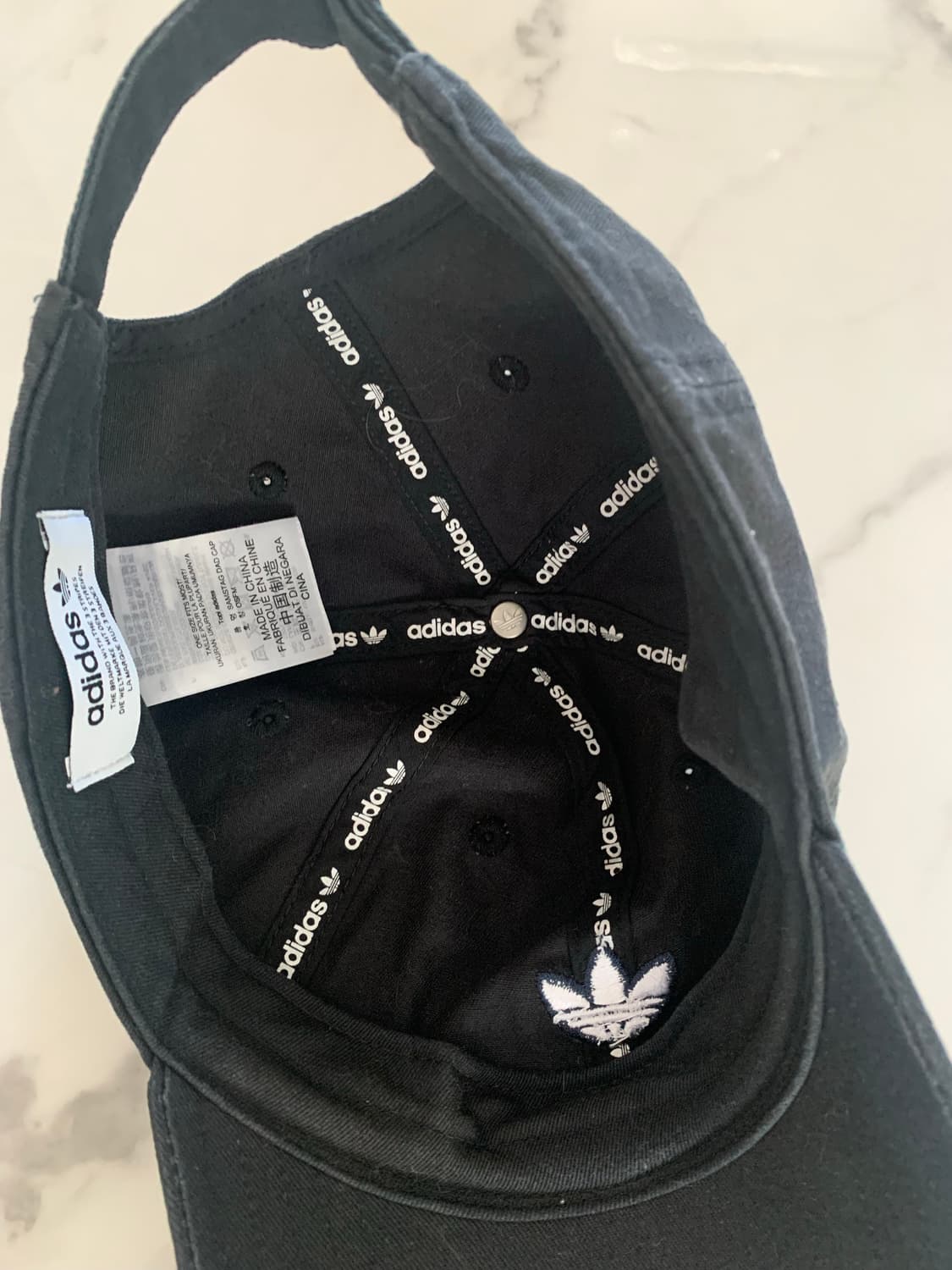 아디다스 블랙 볼캡 모자 상품이미지3