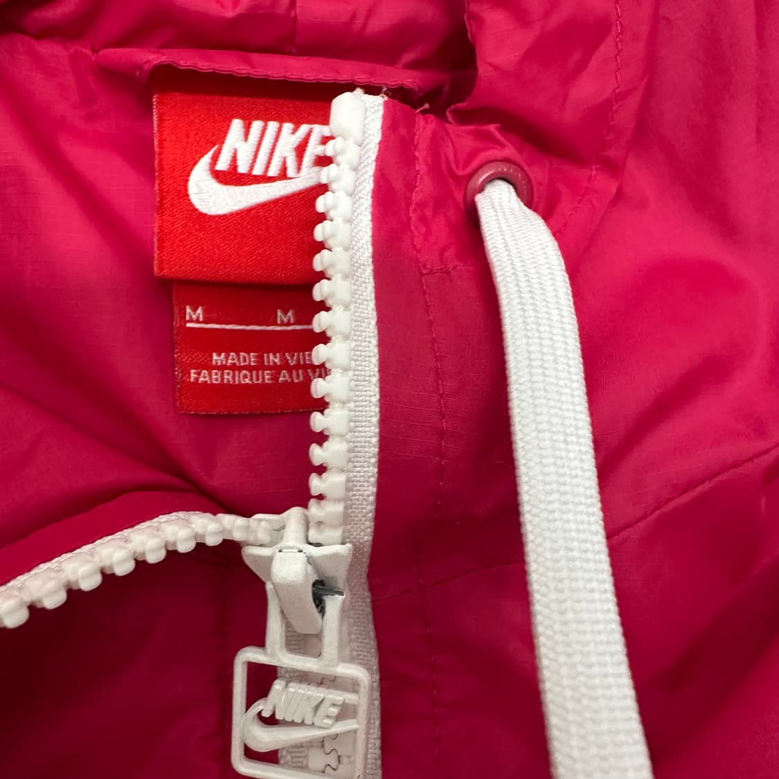 NIKE 나이키 여성 바람막이 자켓 M 상품이미지3