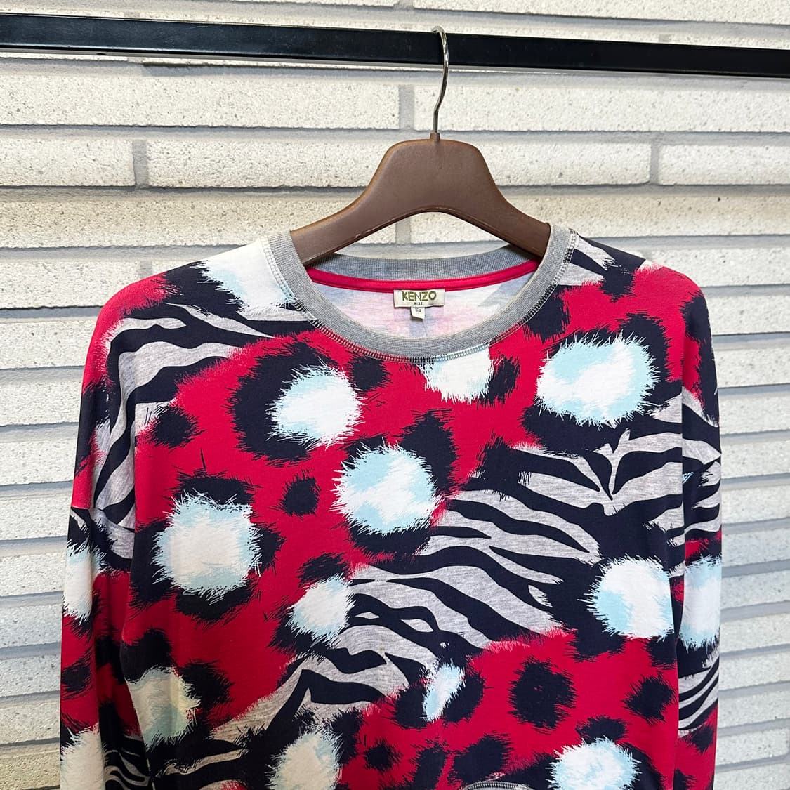 KENZO 겐조 애니멀 아트 그래픽 스웻셔츠 크롭 디테일 멀티컬러 상품이미지4