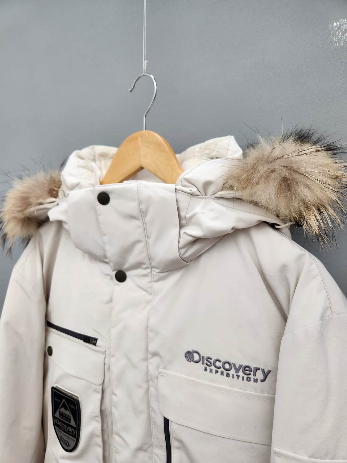 디스커버리 밀포드 화이트 구스다운패딩 상품이미지3