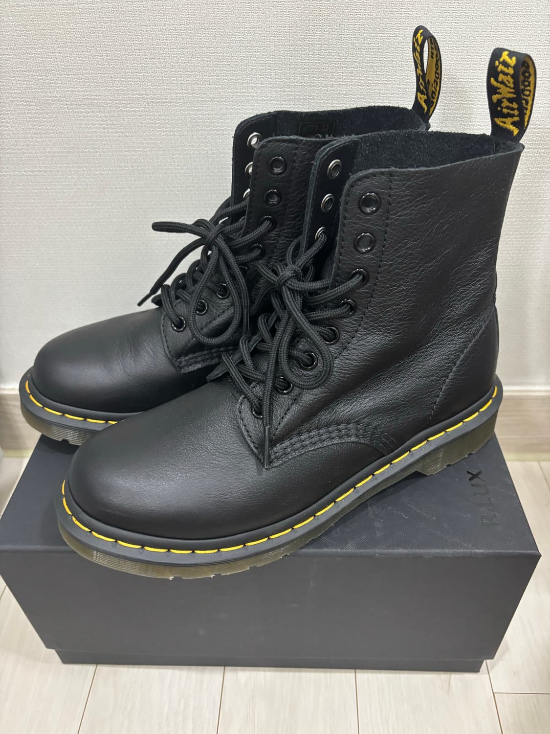 닥터마틴 파스칼 앰버서더 260 상품이미지1