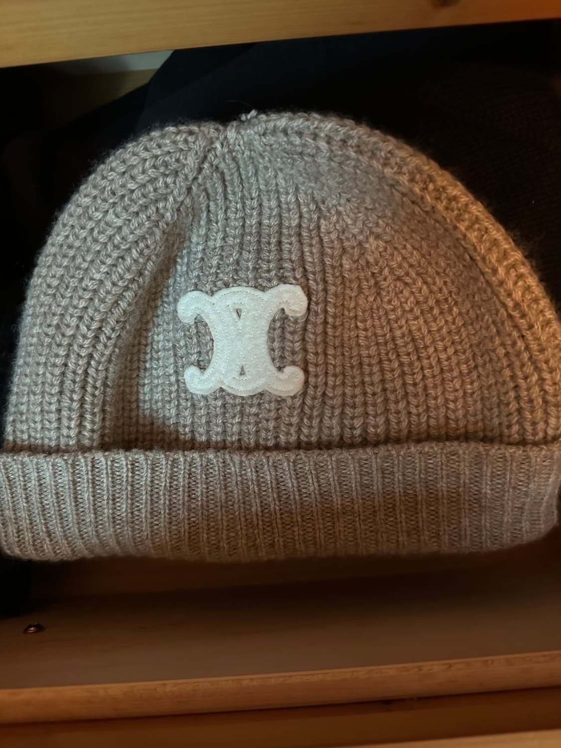 셀린느 트리옹프 비니 상품이미지1