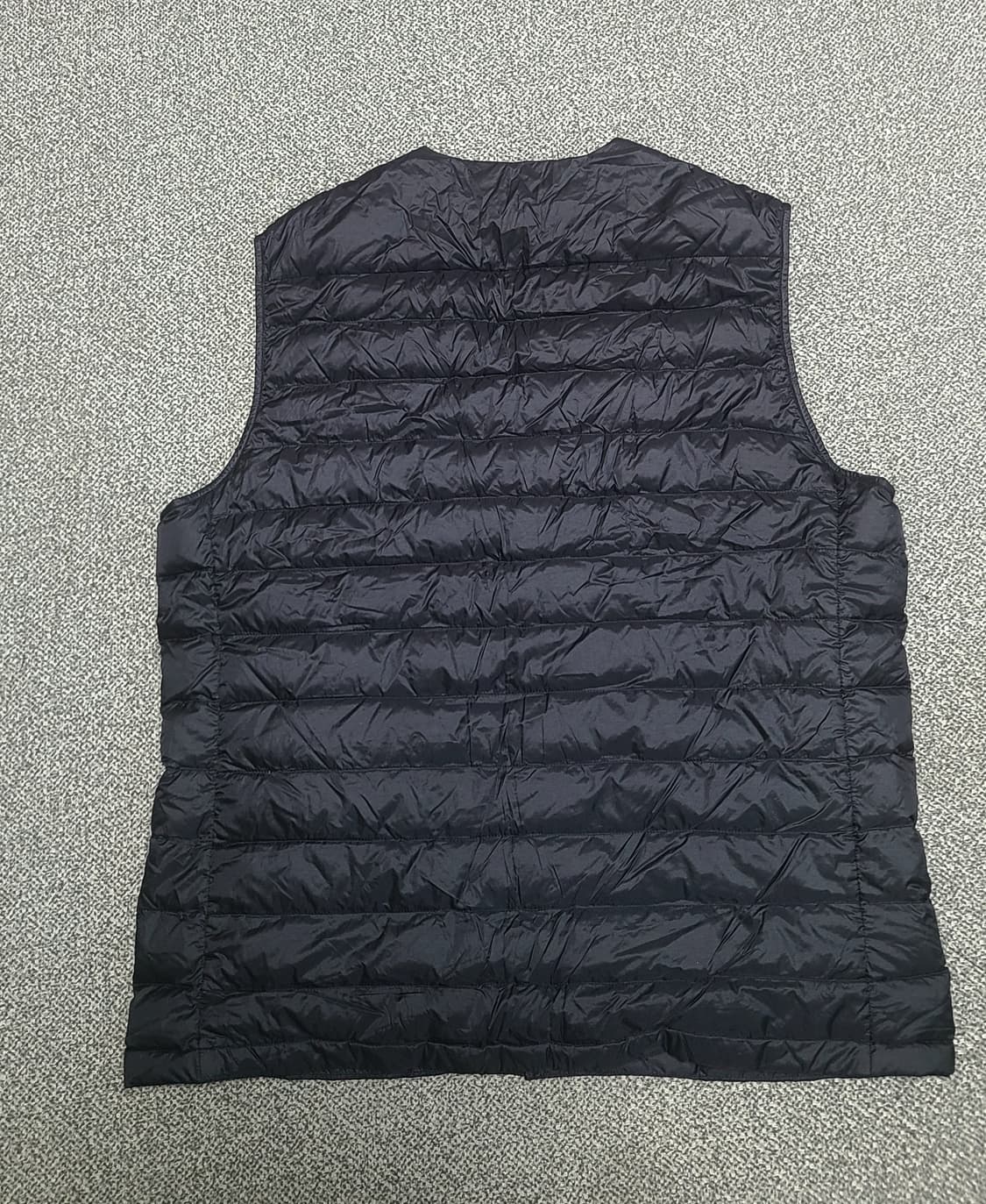 유니클로 초경량 구스  패딩 조끼 베스트 XL 블랙 상품이미지3