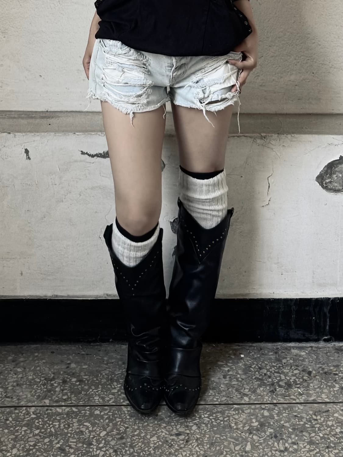 Distressed double shorts 상품이미지1