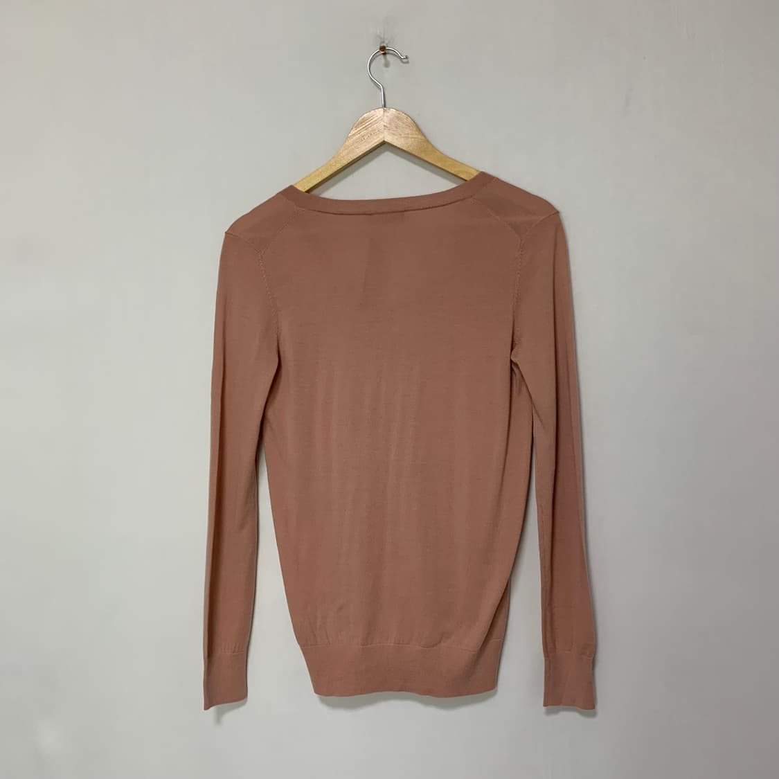 띠어리 브이넥 빈티지 인디핑크 긴팔 니트 S 상품이미지4