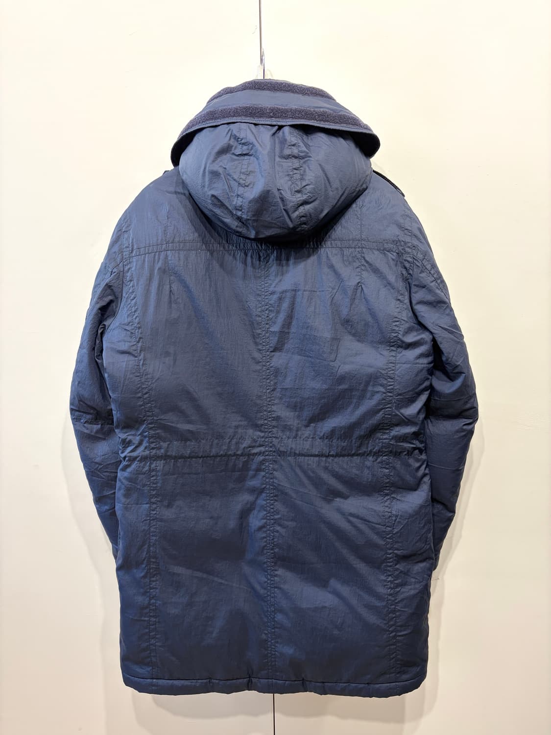 C.P. 컴퍼니 고글 하프 다운 패딩 자켓 상품이미지4