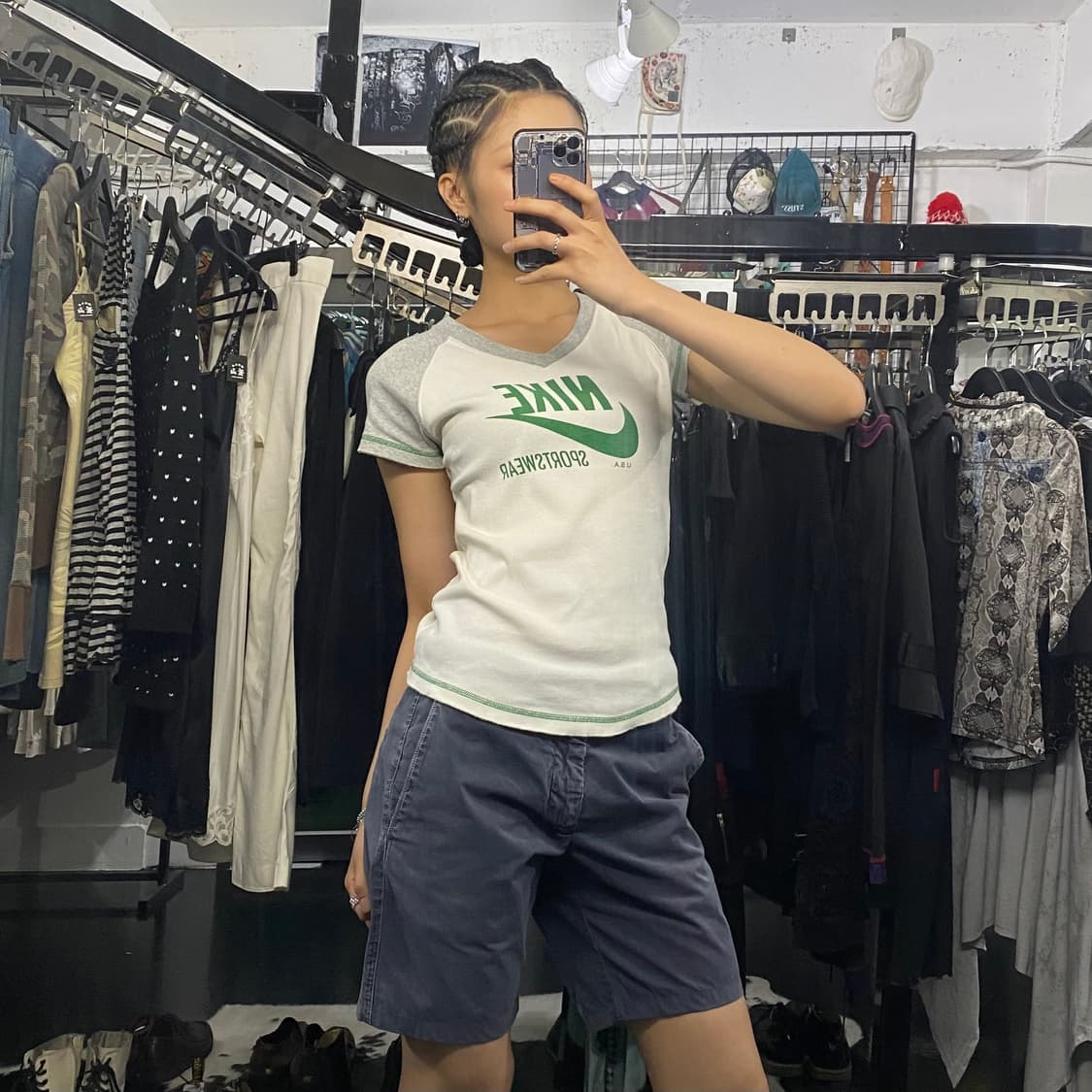 Nike 스티치 디테일 슬림핏 브이넥 반팔티셔츠 상품이미지9
