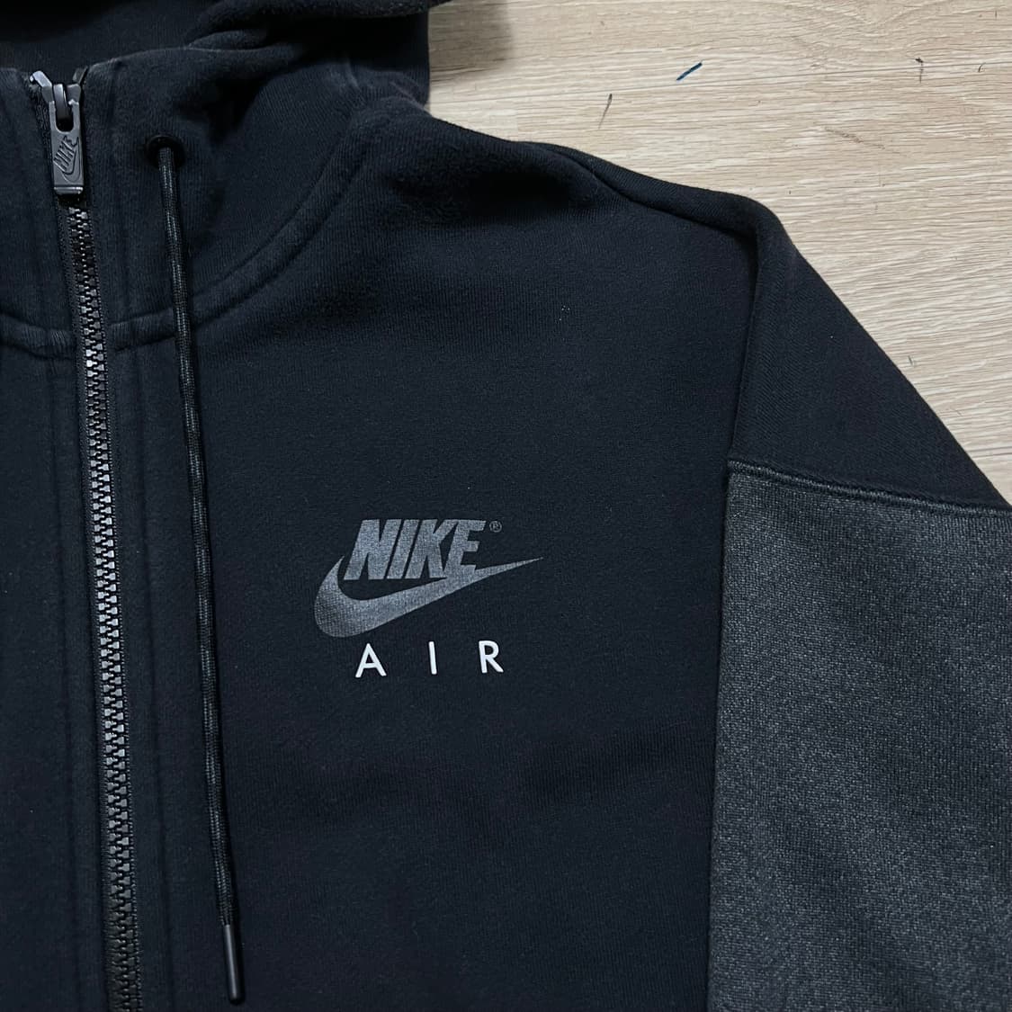 나이키 에어 스우시 로고 배색 후드집업 [블랙] M/95 상품이미지4