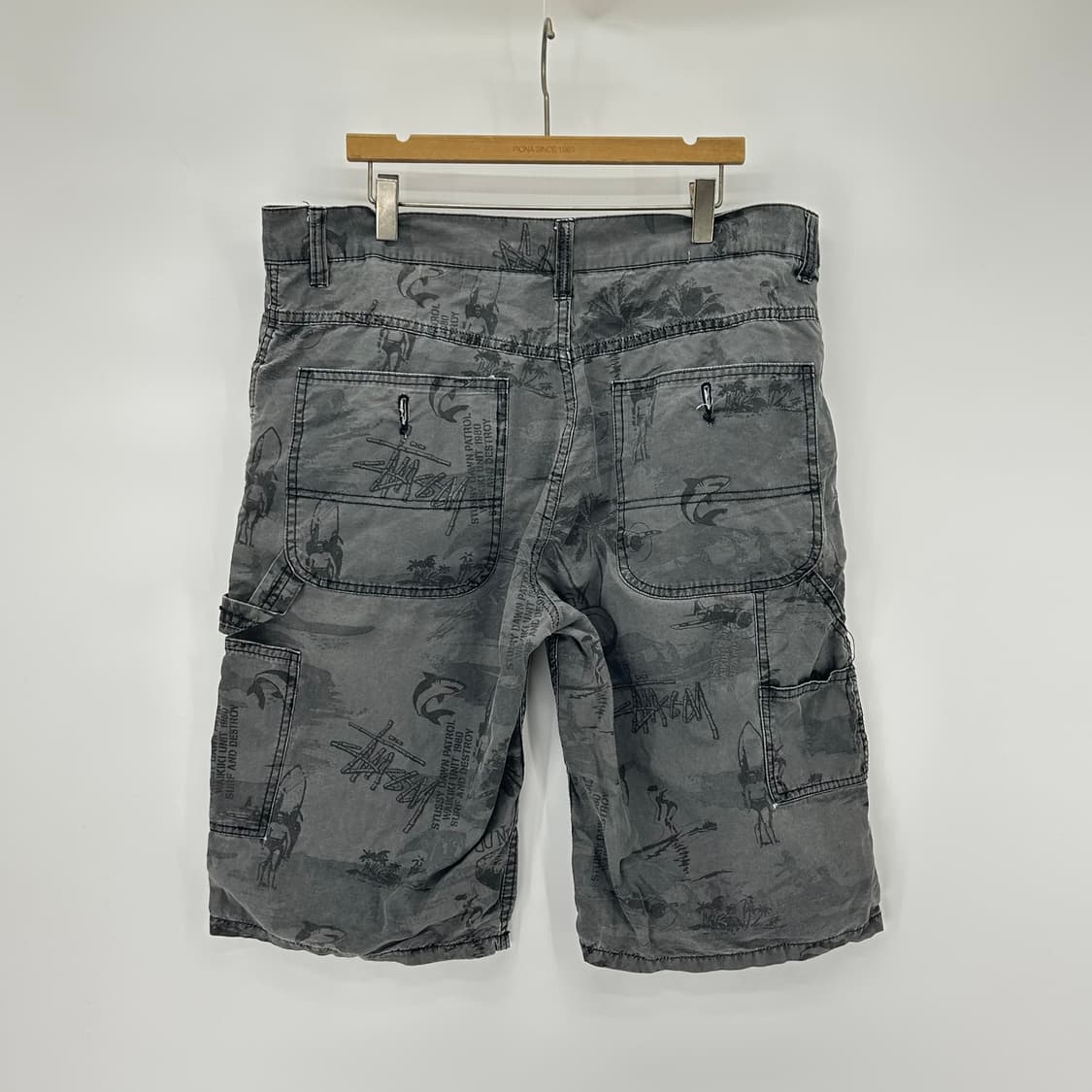 [STUSSY] 스투시 트로피컬 하프팬츠 상품이미지1