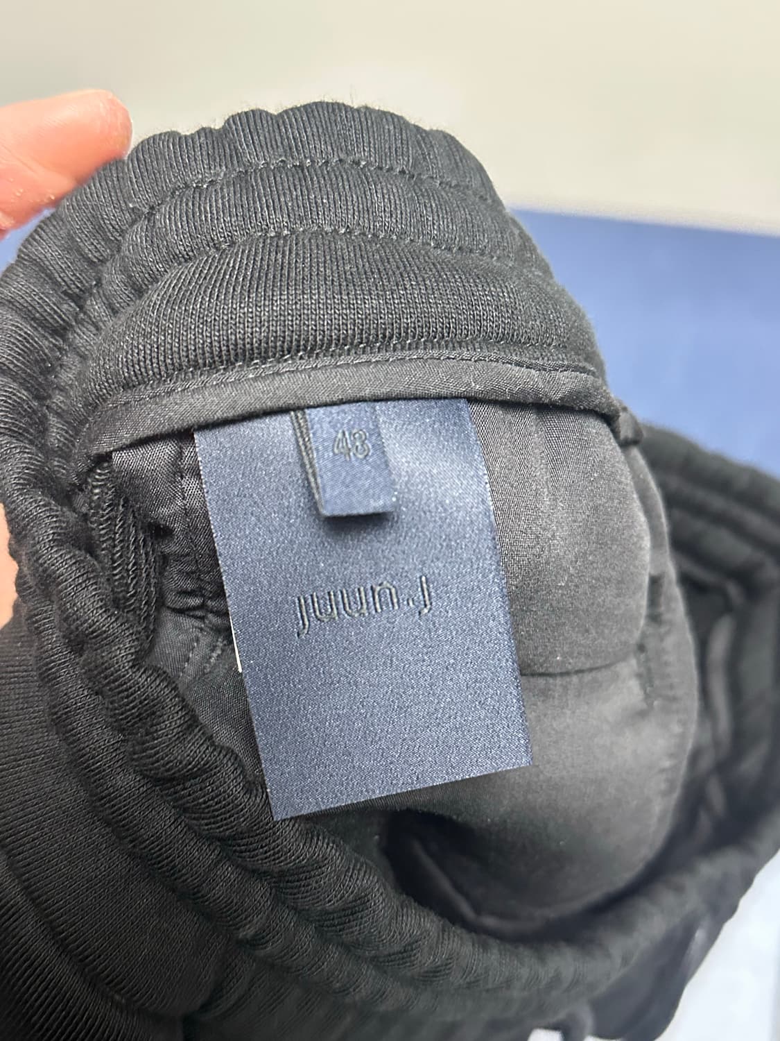 준지 블랙 배기핏 조거 팬츠 48사이즈 상품이미지3