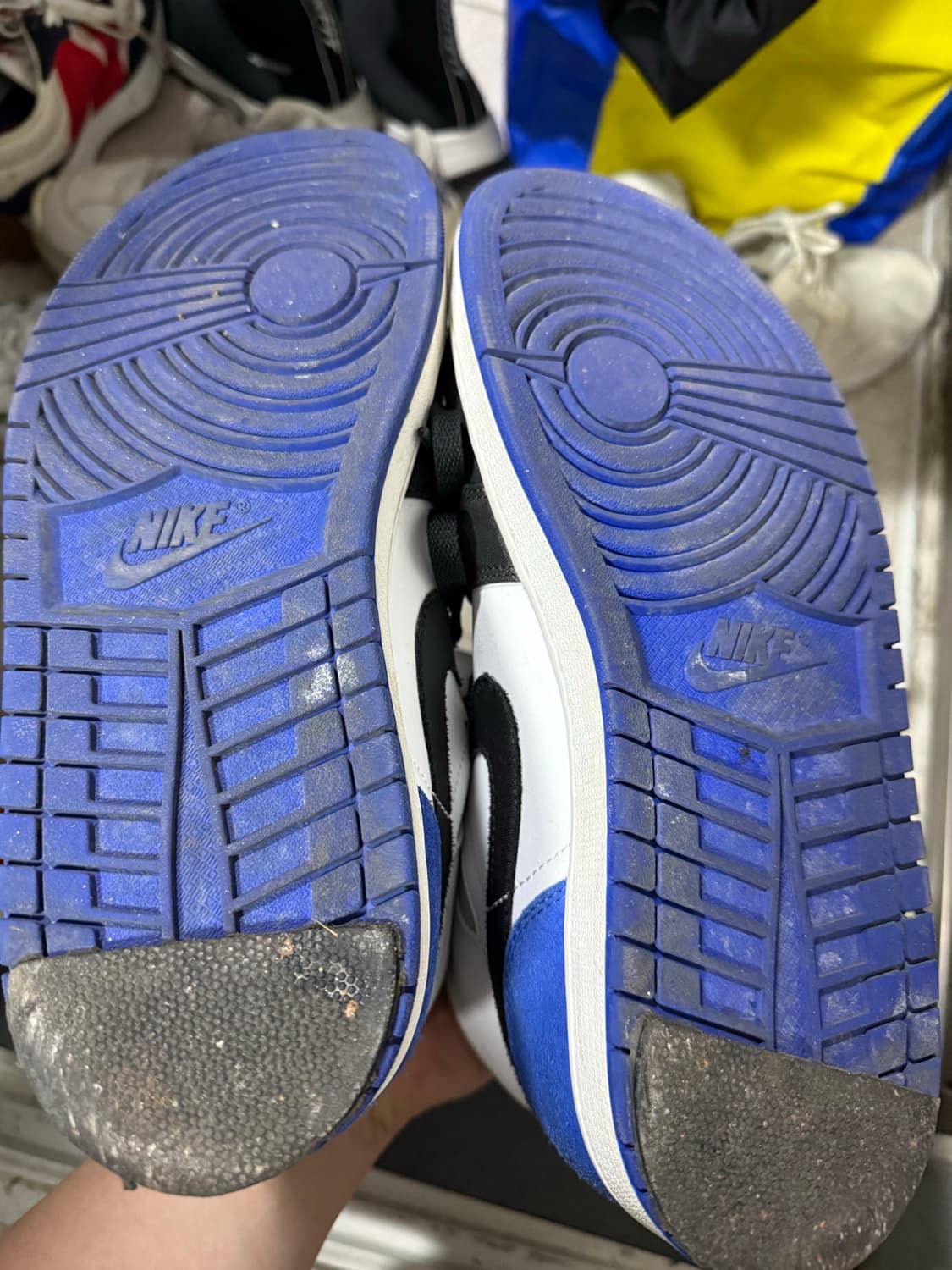 조던 1 미드 SE 하이퍼로얄 285 상품이미지6