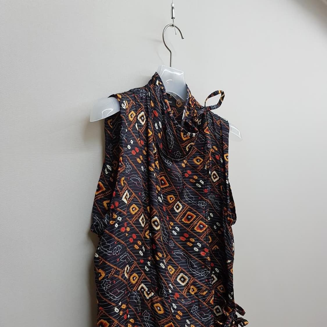 이자벨마랑 실크 패턴 슬리브리스 드레이프 원피스 38사이즈 상품이미지4