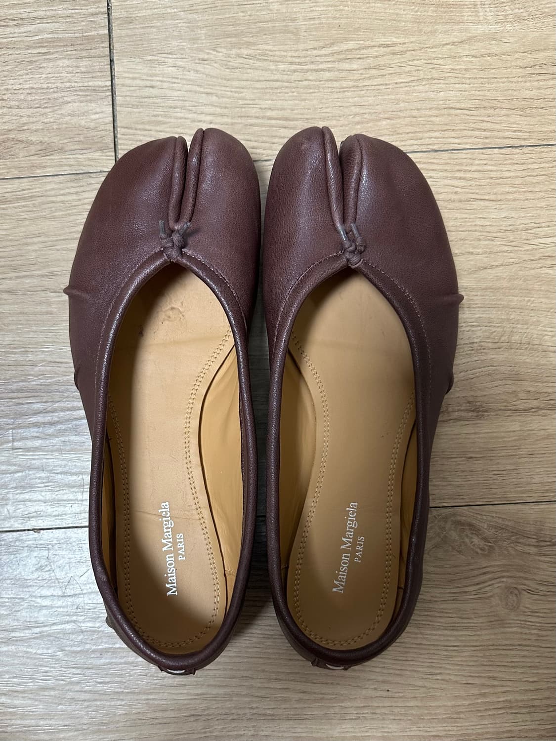 메종 마르지엘라 타비 플랫 (Tabi Flats) – 버건디, 38사이즈 상품이미지1