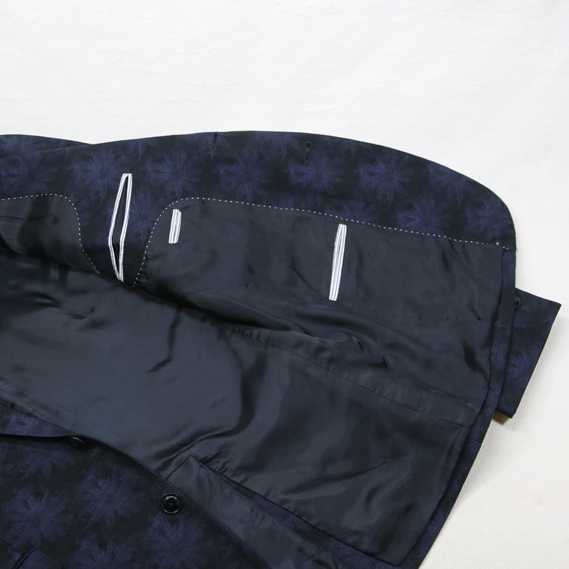 (착용컷) Liberty Rose 플라워 패턴 블레이져 (남성용 98) 상품이미지8