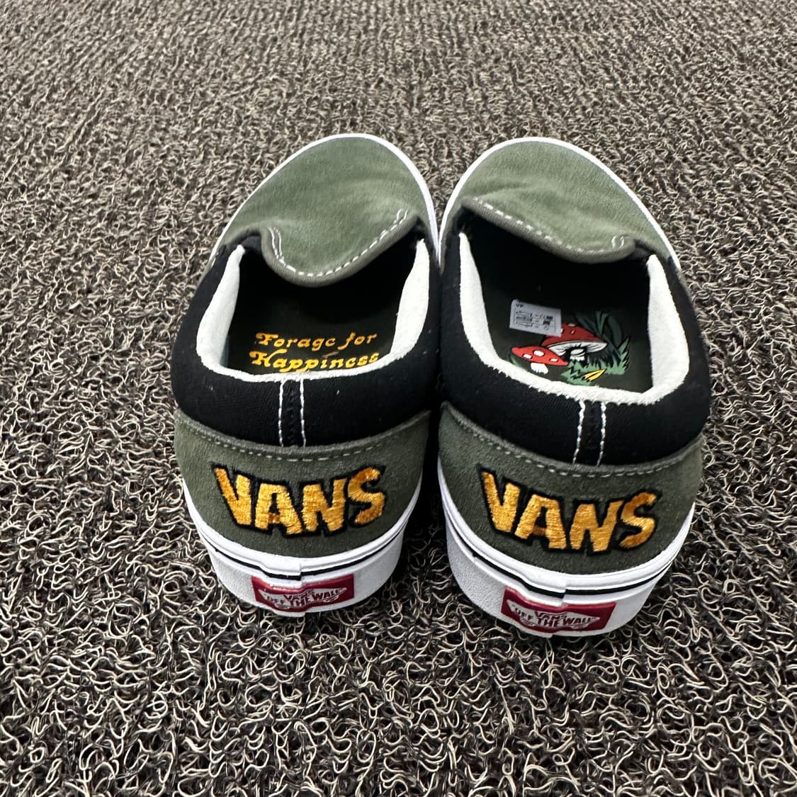 [새상품] VANS 반스 컴피쿠시 슬리온 카키 신발 220 상품이미지5