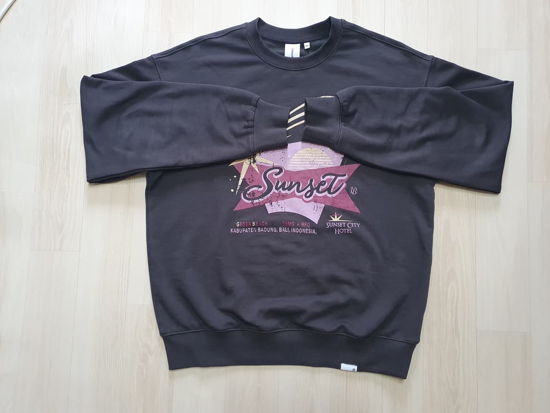 어반디타입 슈팅스타 그래픽 스웻셔츠_다크그레이_LT545 M사이즈 상품이미지1