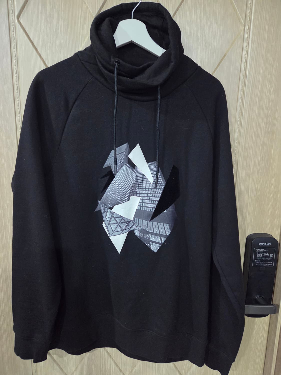 남성 블랙후드티 상품이미지1