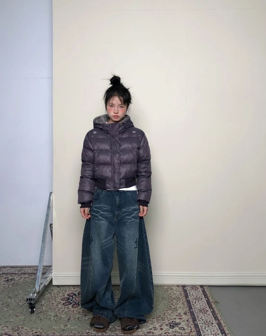 Achihara 어깨 자수 후드 숏 패딩 자켓 *후화후화 동화 착용 상품이미지6