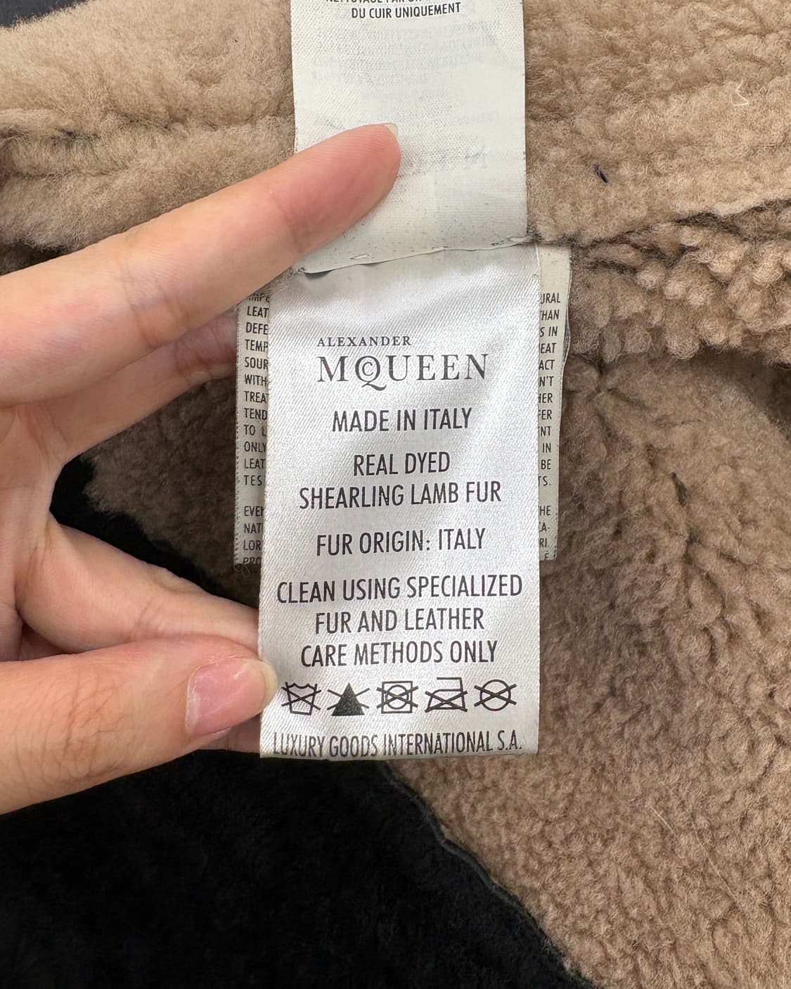 알렉산더 맥퀸 블랙 램스퍼 무스탕 베스트 상품이미지9
