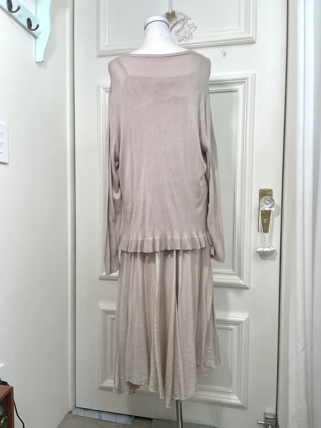 gray beige back banding unbalance long s 상품이미지8