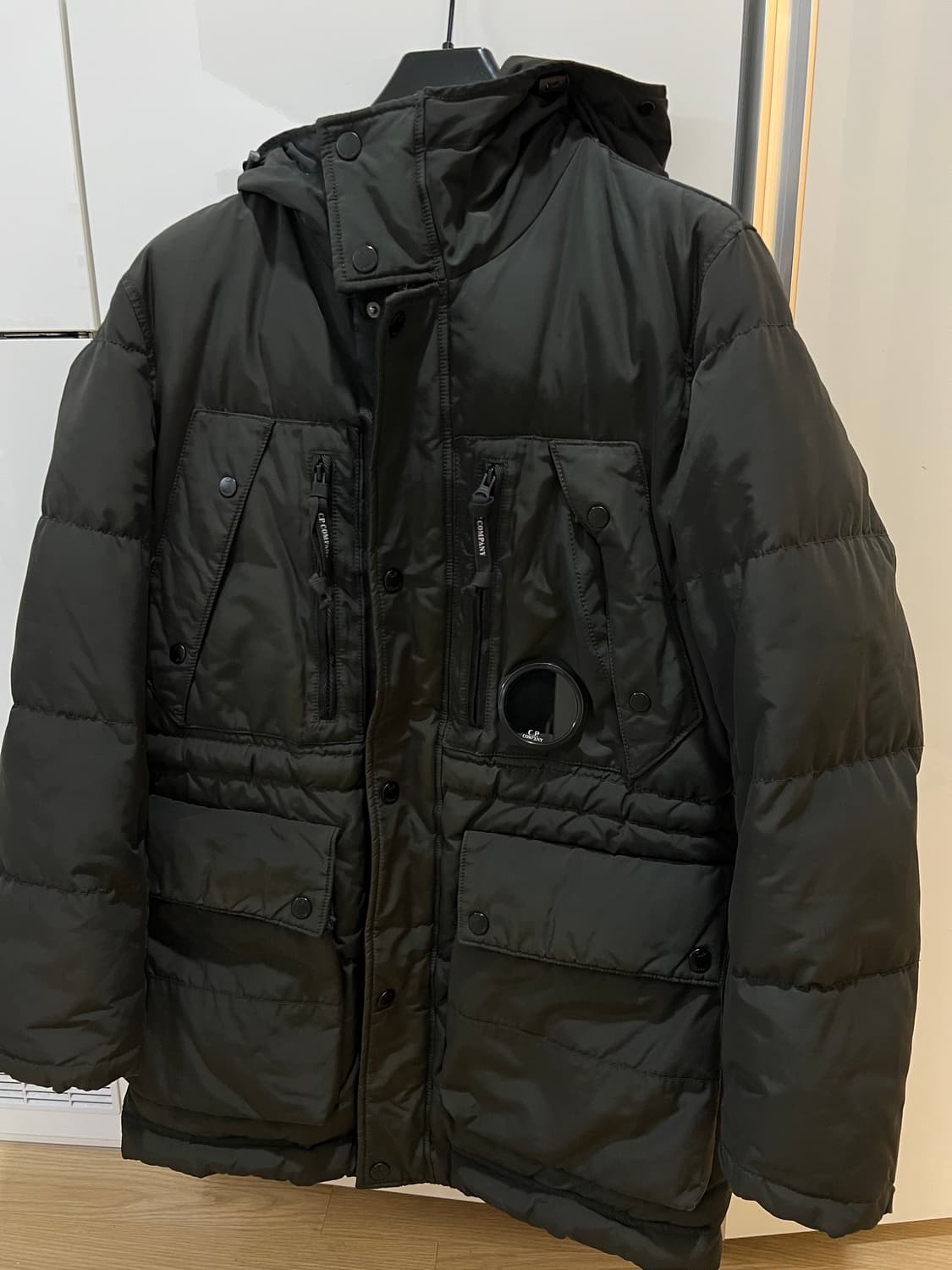 cp컴퍼니 덕다운 야상패딩 L  상품이미지1