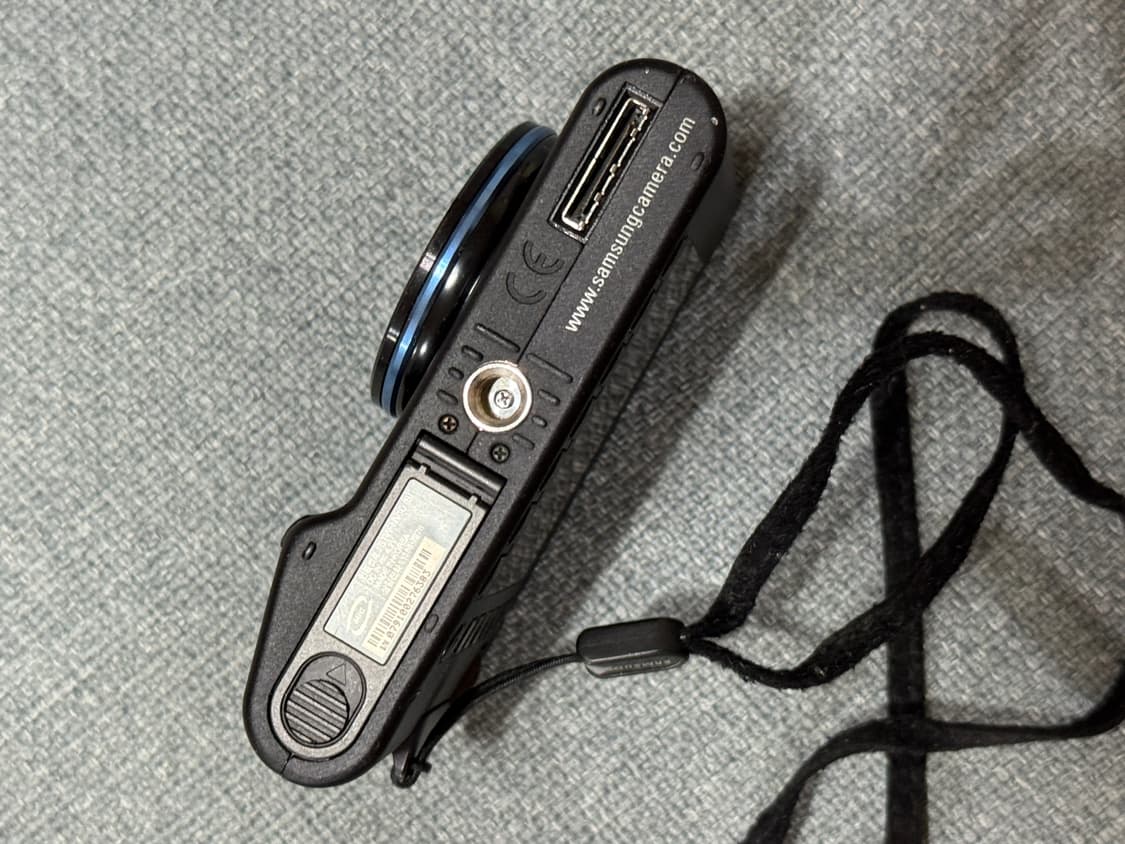 삼성 VLUU NV10 디지털 카메라 (파우치 포함) 상품이미지3