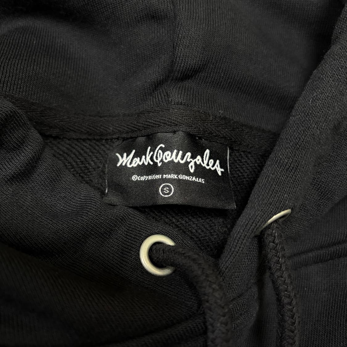 마크 곤잘레스 블랙 후드 맨투맨 상품이미지4