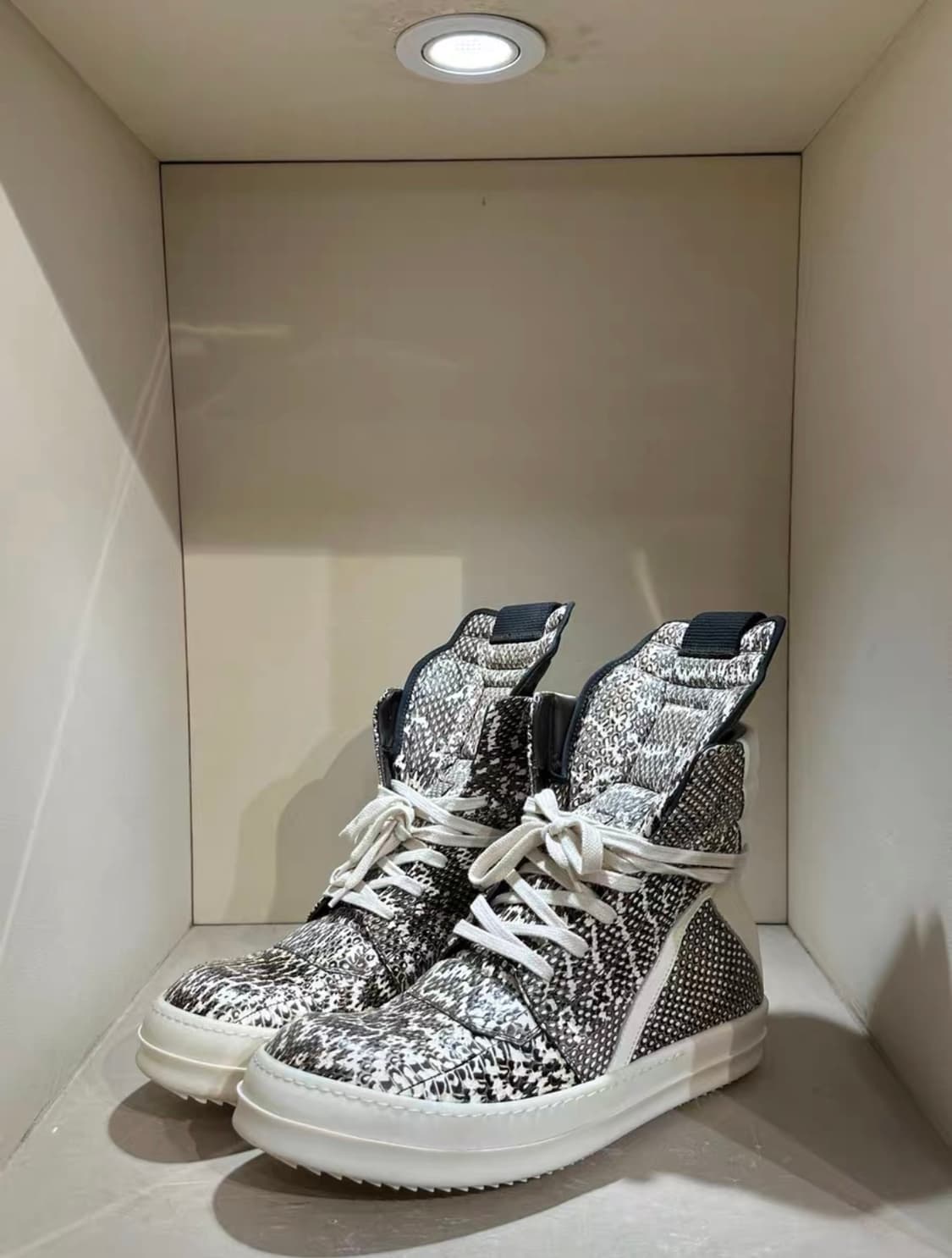 릭오웬스 지오바스켓 python leather 40 상품이미지3