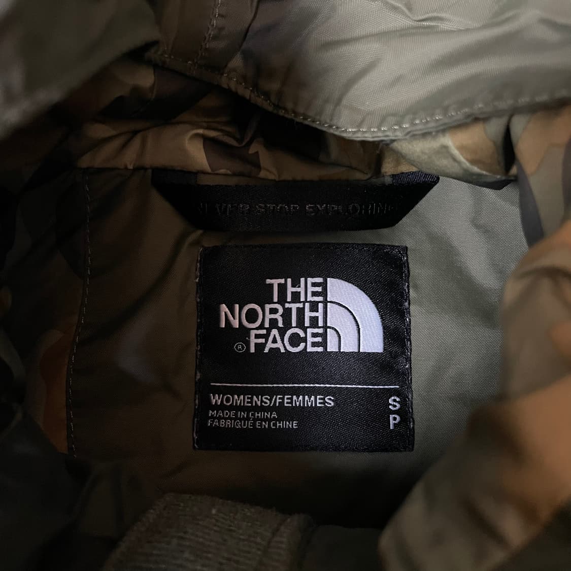 노스페이스 카키 나일론 바람막이 자켓 S 상품이미지3