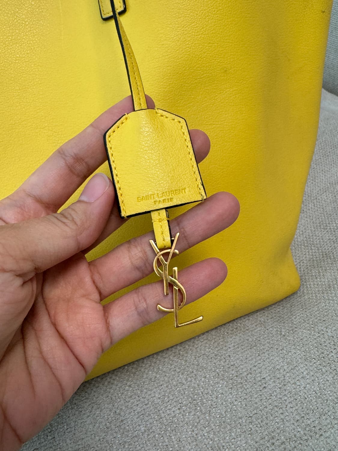 생로랑 옐로우 쇼퍼백 상품이미지3