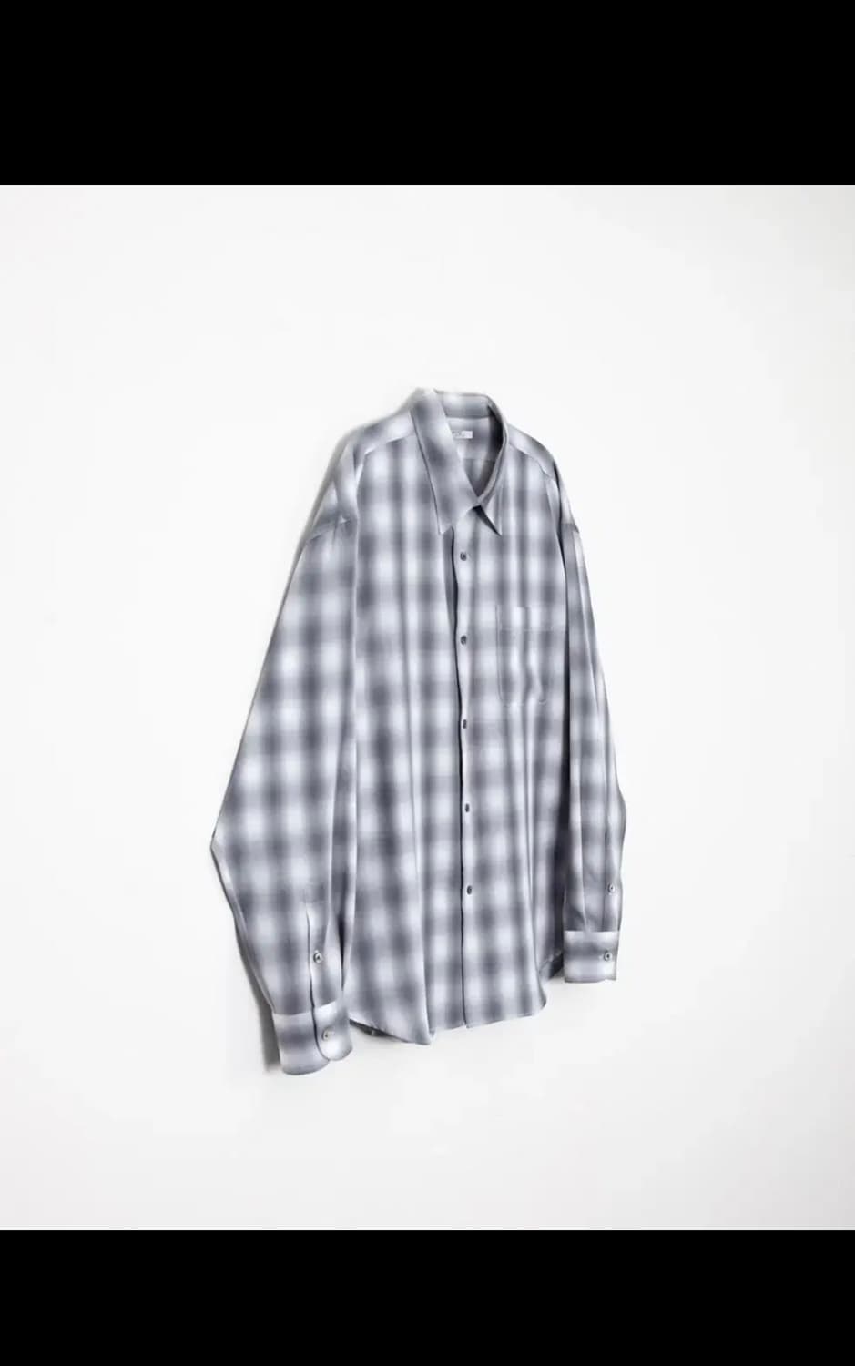 마티스더큐레이터 1PK 옴브레 셔츠 블랙 2사이즈 상품이미지1