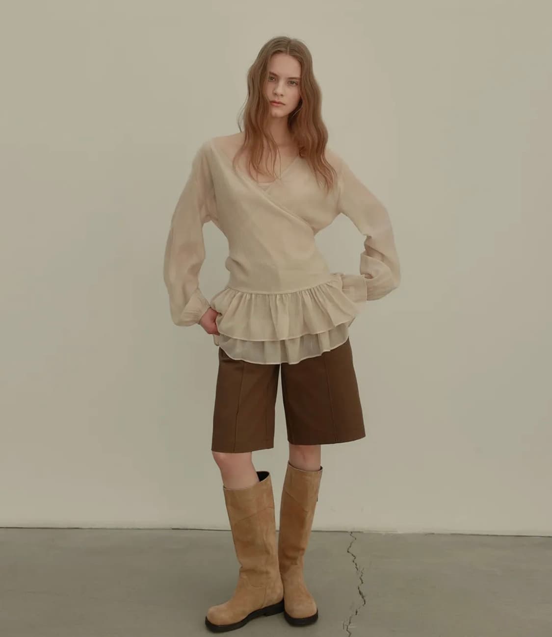 ouro FRILL BLOUSE SET-UP 아우로 프릴 블라우스 셋업 상품이미지2