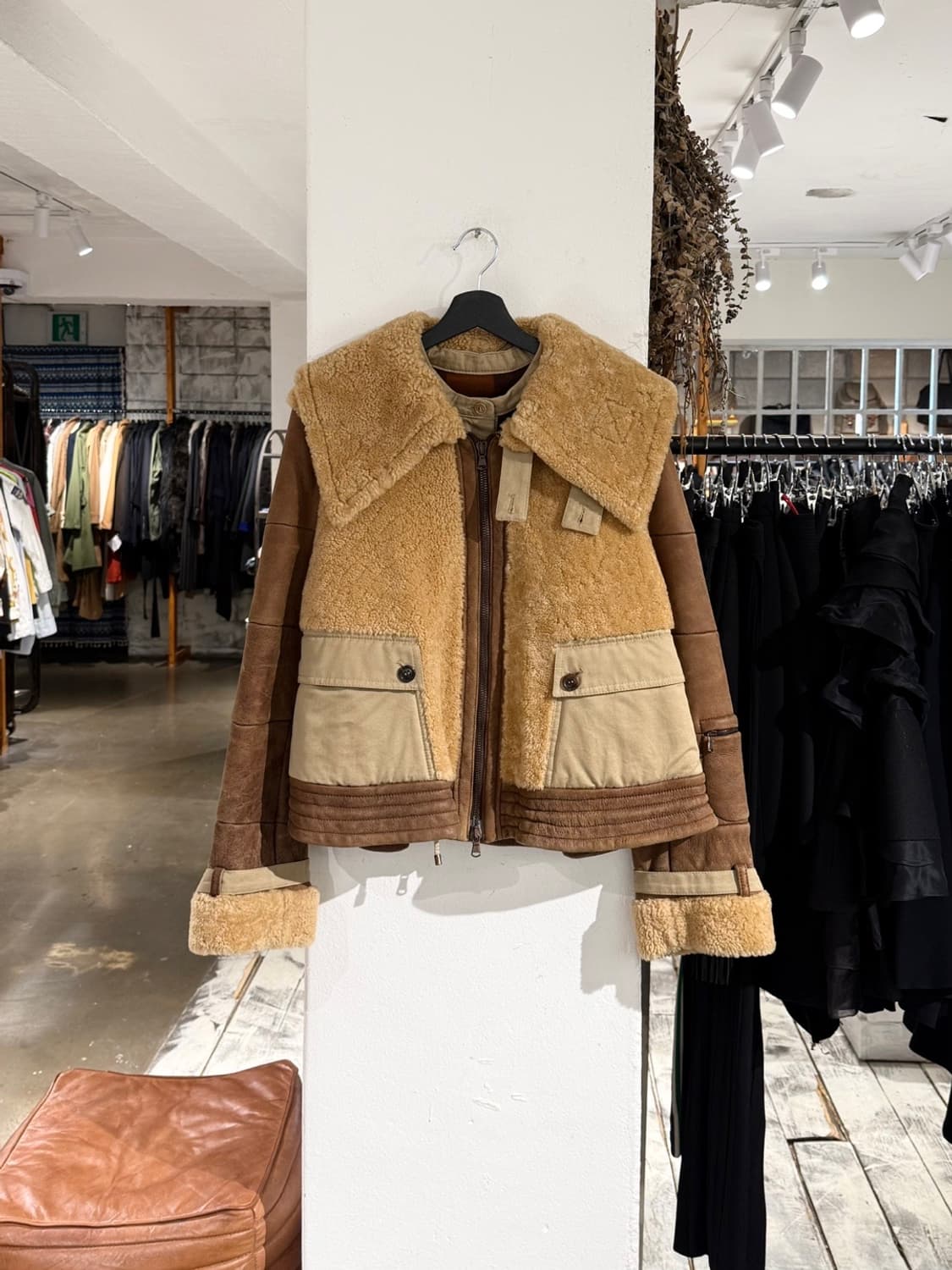 인트렌드 브라운 리얼레더 시어링 무스탕 자켓 상품이미지1