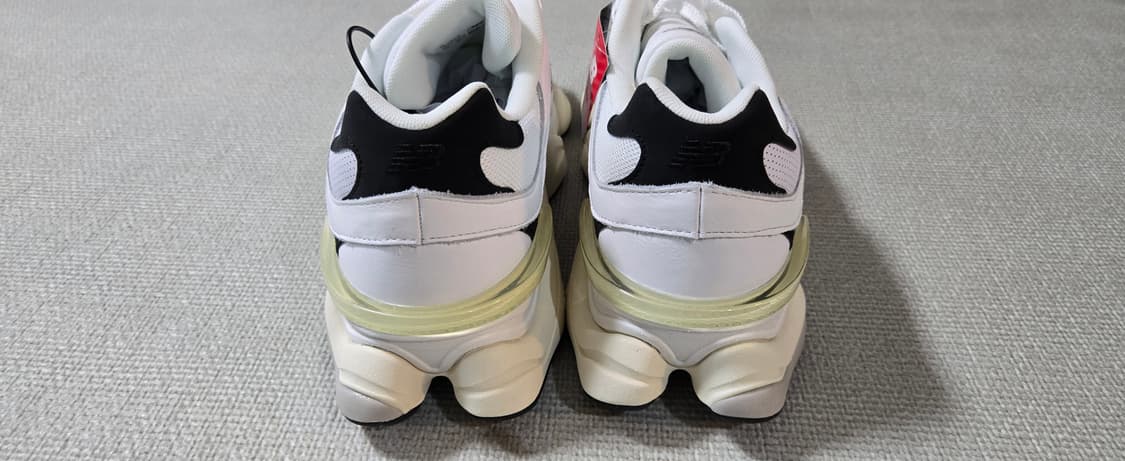 뉴발란스 9060 블랙화이트 290사이즈  상품이미지5