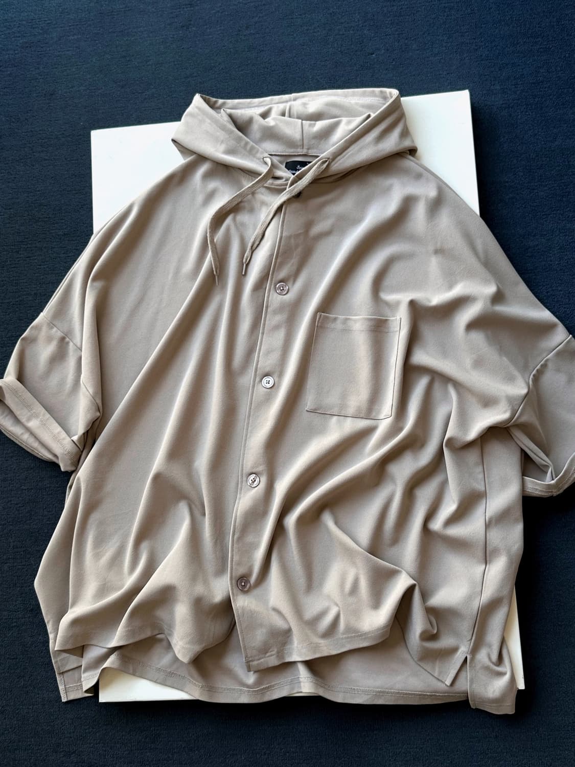 Stretched fabric hood design wide shirke 상품이미지1