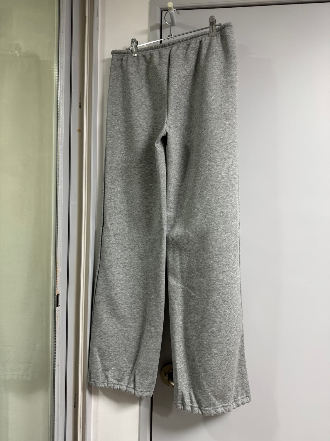 이사야클로딩 트레이닝팬츠  상품이미지3