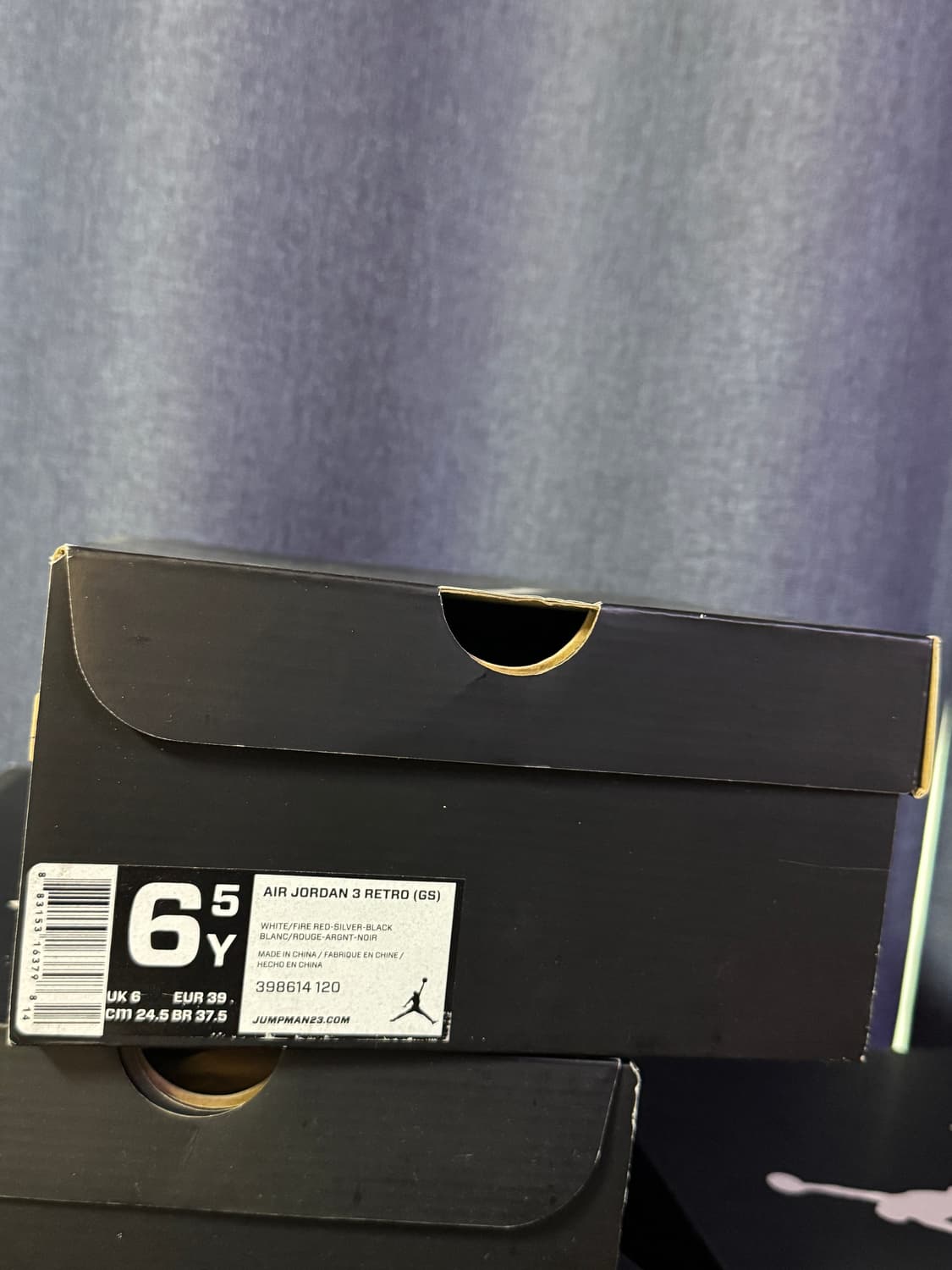 나이키 에어조던3 레트로 파이어 레드 상품이미지5