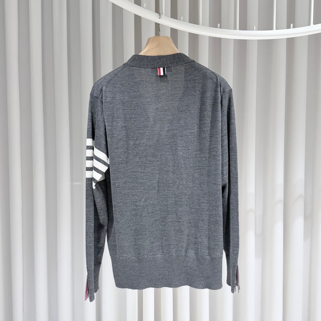 3 / 톰브라운 사선완장 메리노울 그레이 가디건 상품이미지4