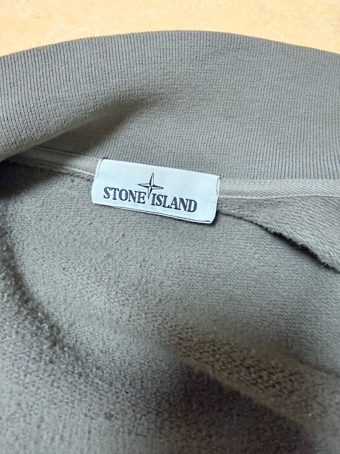 스톤아일랜드 집업 상품이미지8