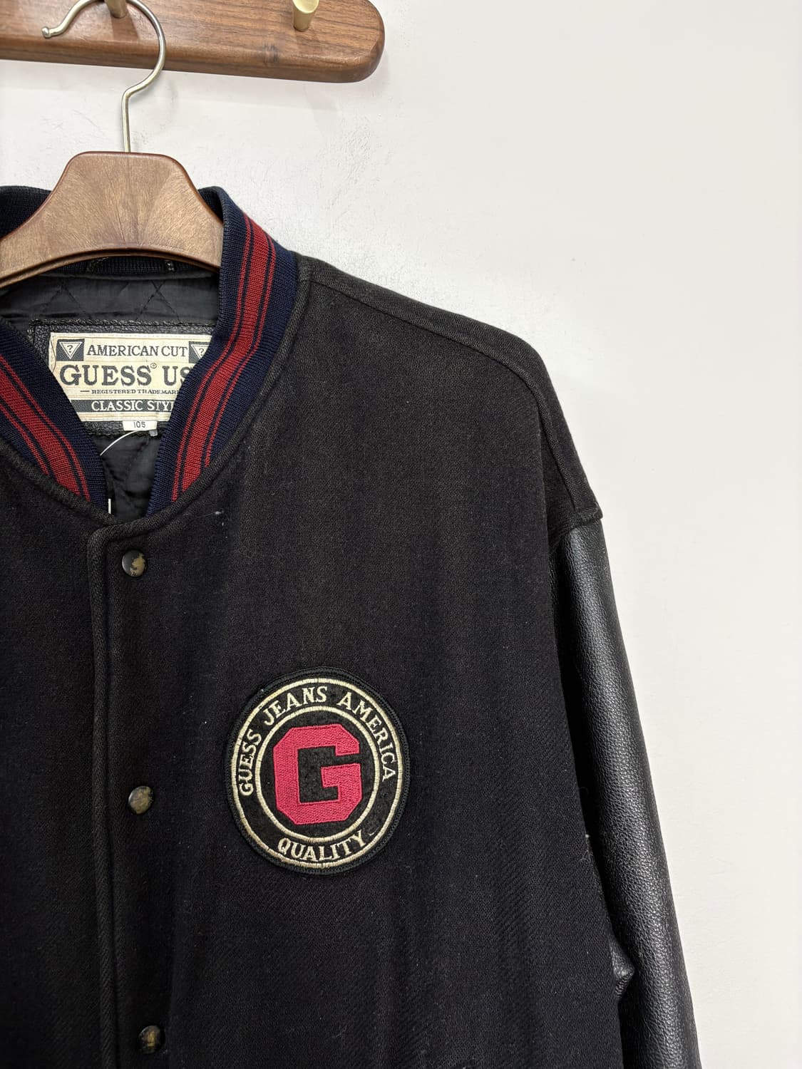 게스 암레더 1955 투어 바시티자켓 A3626 상품이미지3