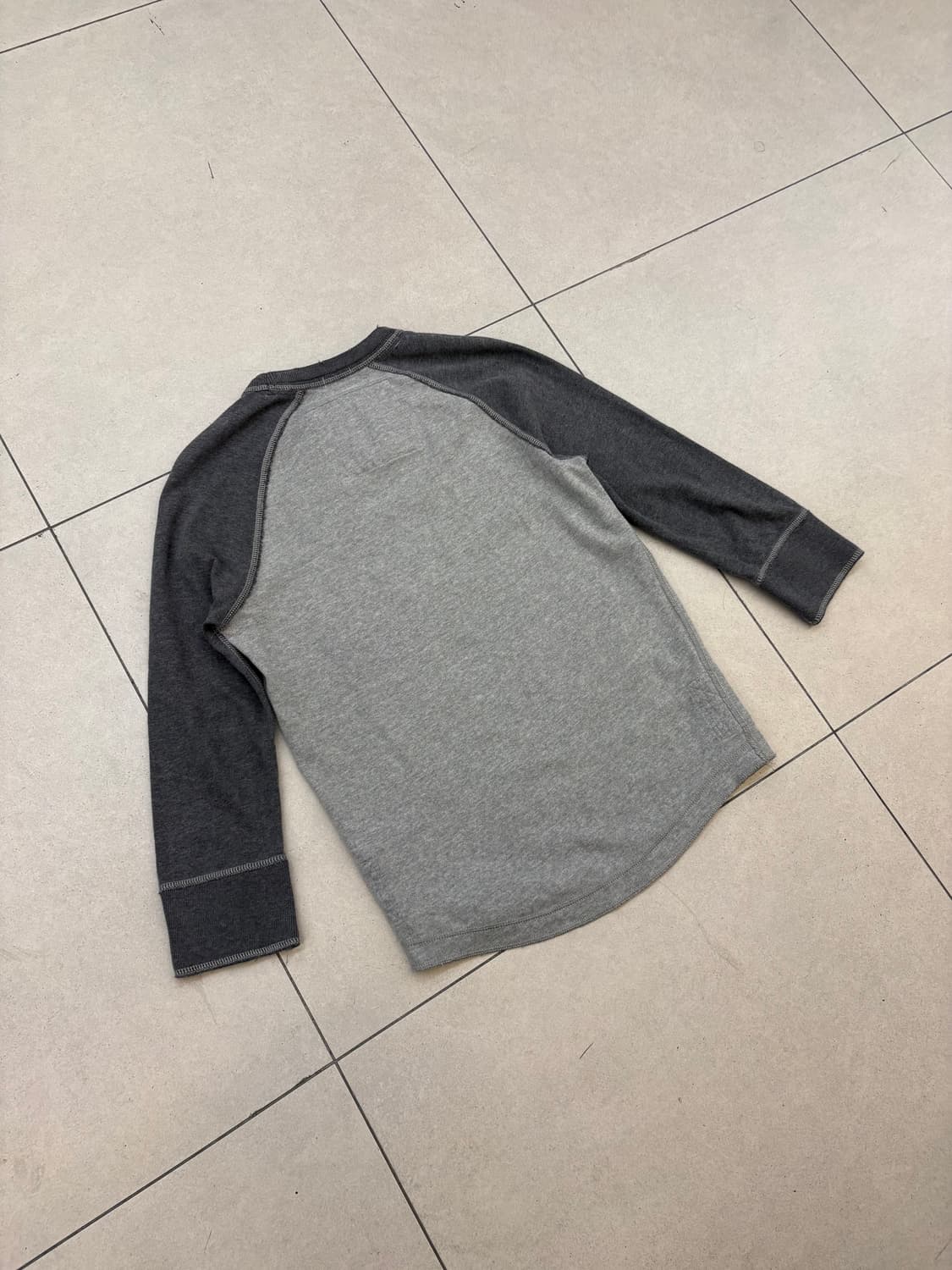 아베크롬비 7부 롱슬리브 타이거 로고 상품이미지7