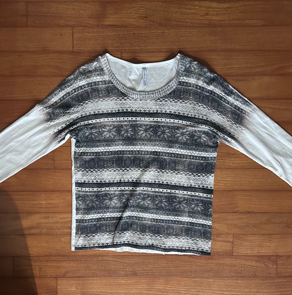 닐바렛 트롱프뢰유 티셔츠 상품이미지2